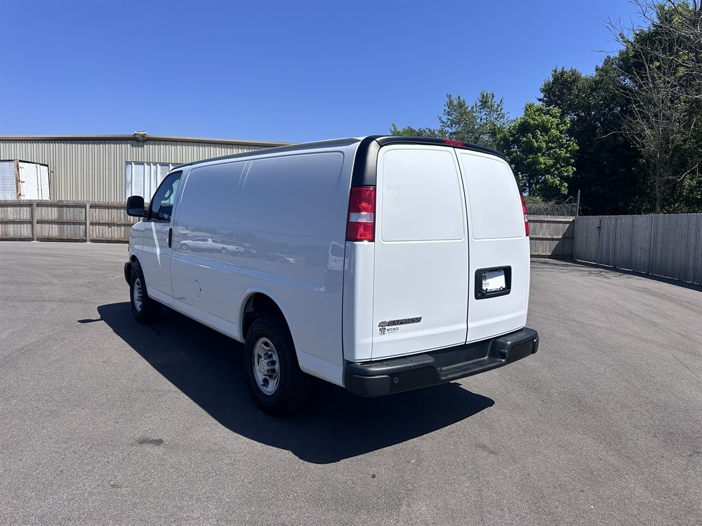 2022 Chevrolet Express - $21,500