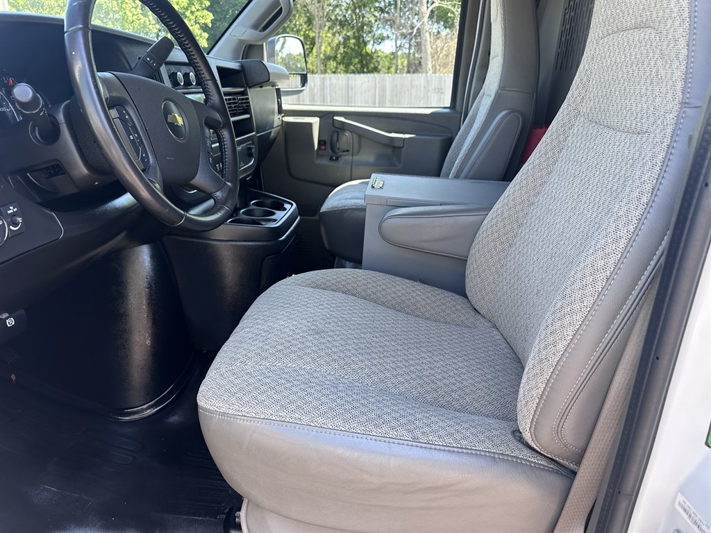2022 Chevrolet Express - $21,500