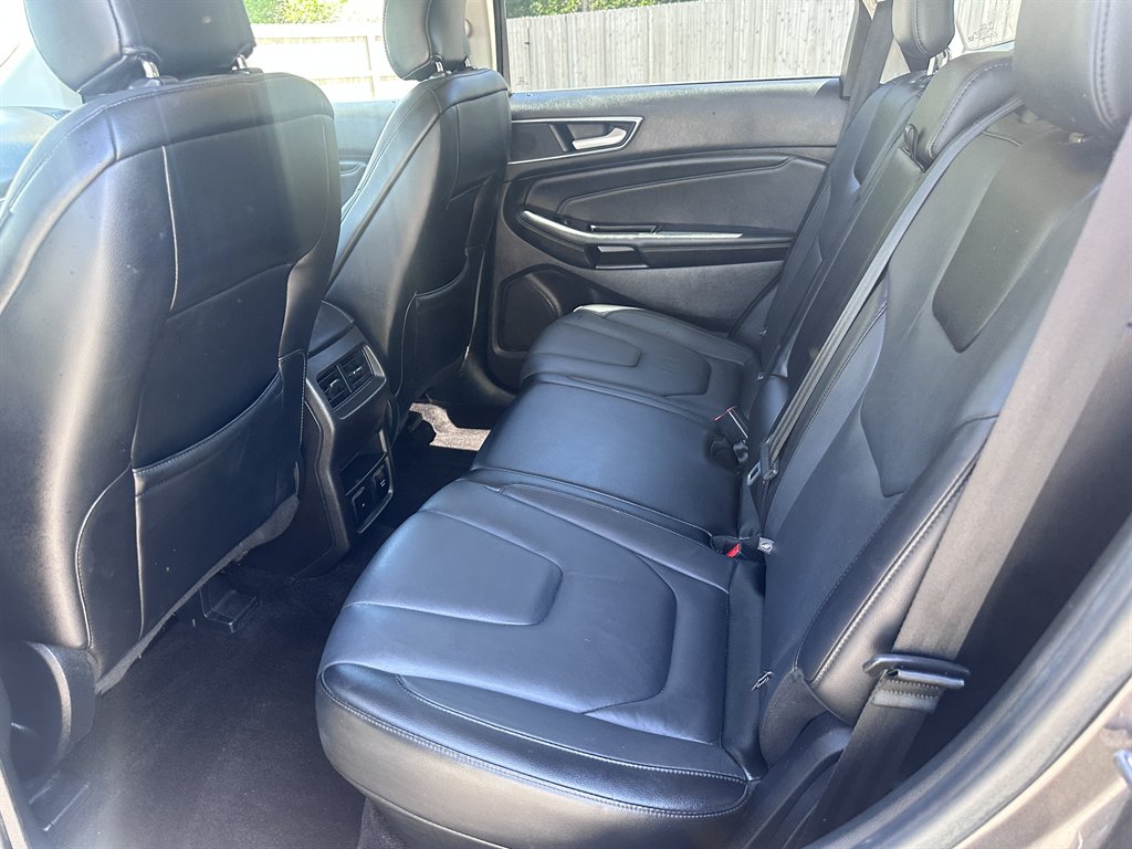 2017 Ford Edge - $12,500