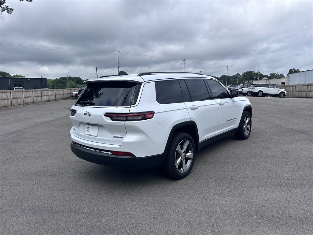 2021 Jeep Cherokee - $22,950