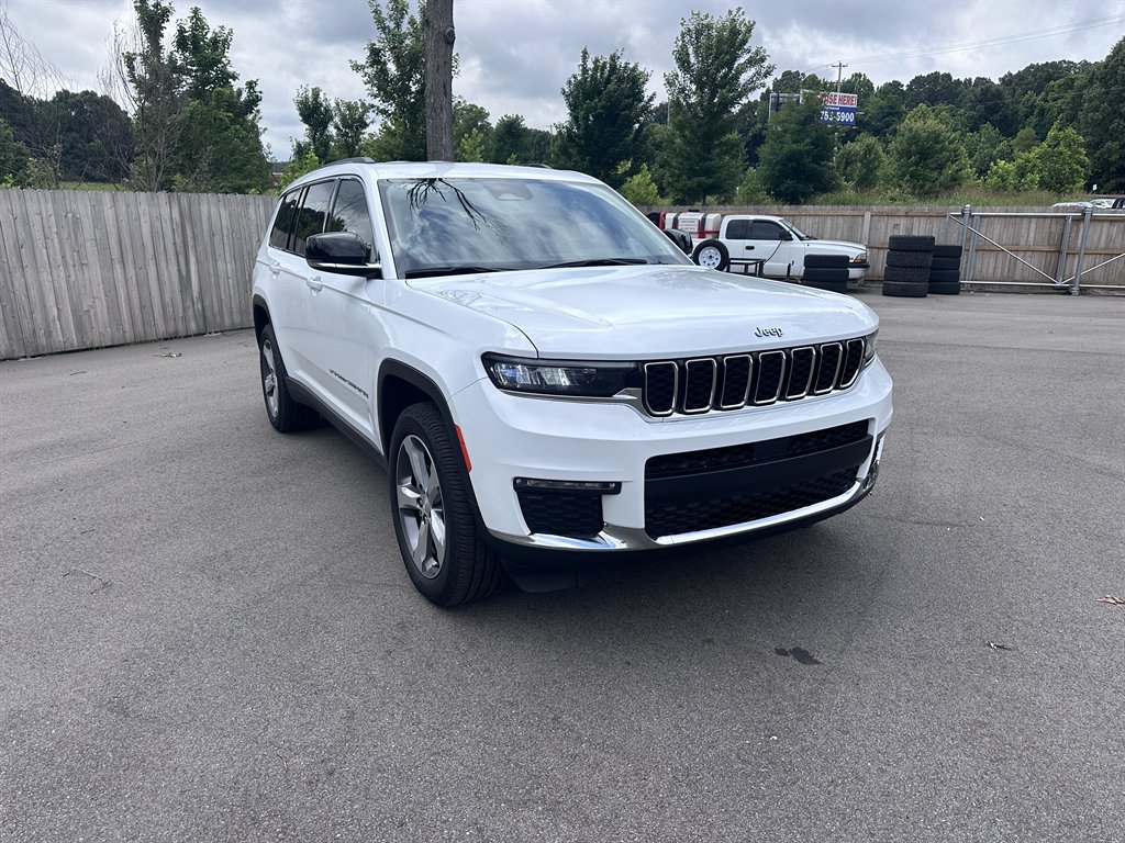 2021 Jeep Cherokee - $22,950