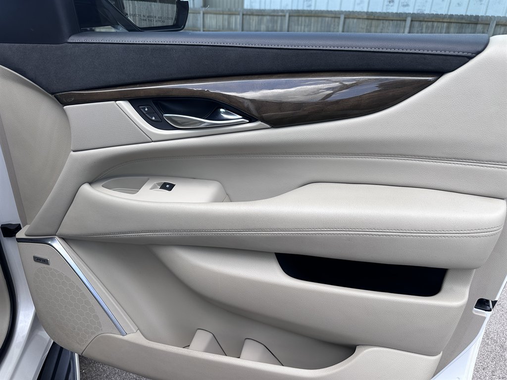 2020 Cadillac Escalade - $36,950