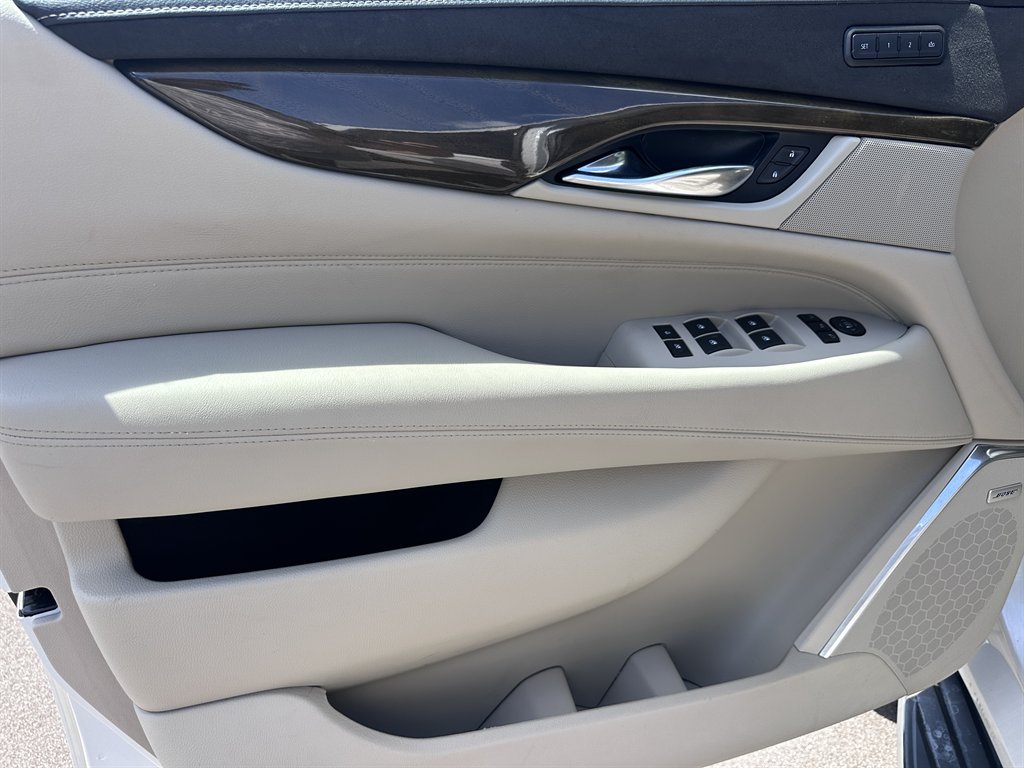 2020 Cadillac Escalade - $41,950
