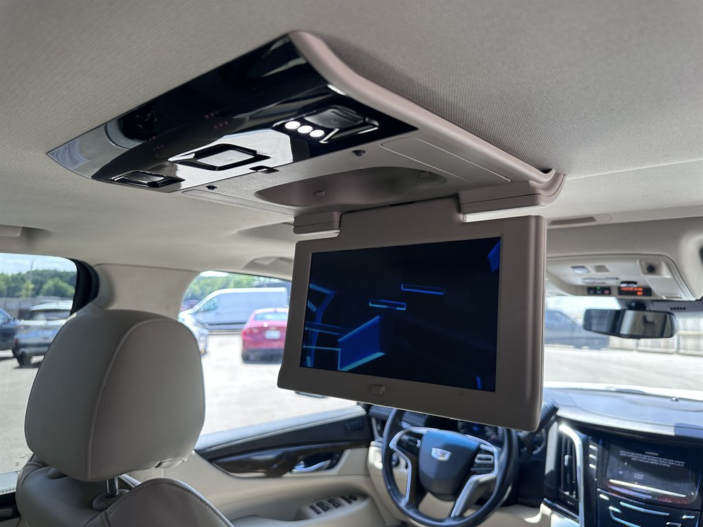 2020 Cadillac Escalade - $41,950
