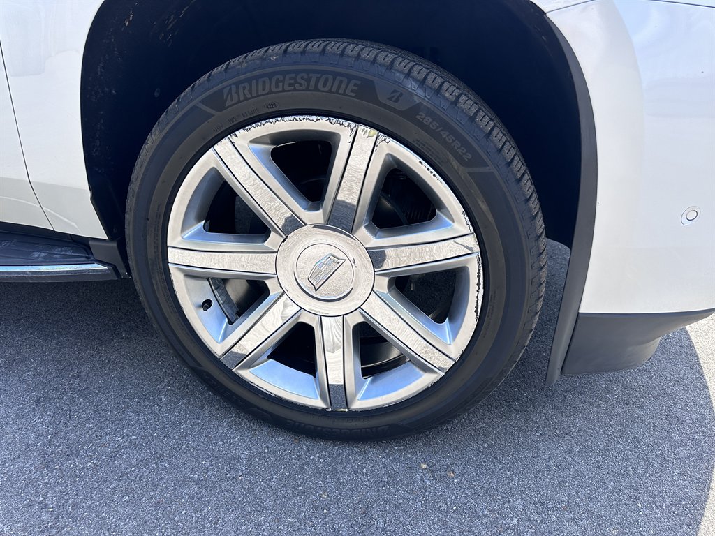 2020 Cadillac Escalade - $41,950