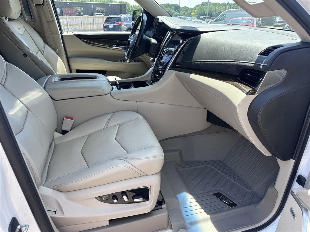 2020 Cadillac Escalade - $41,950