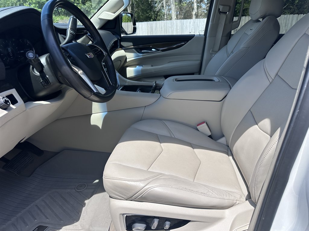 2020 Cadillac Escalade - $41,950