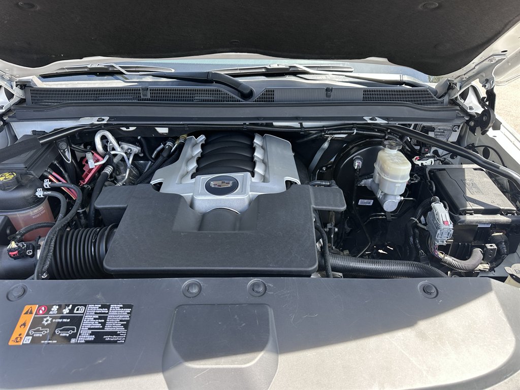 2020 Cadillac Escalade - $41,950
