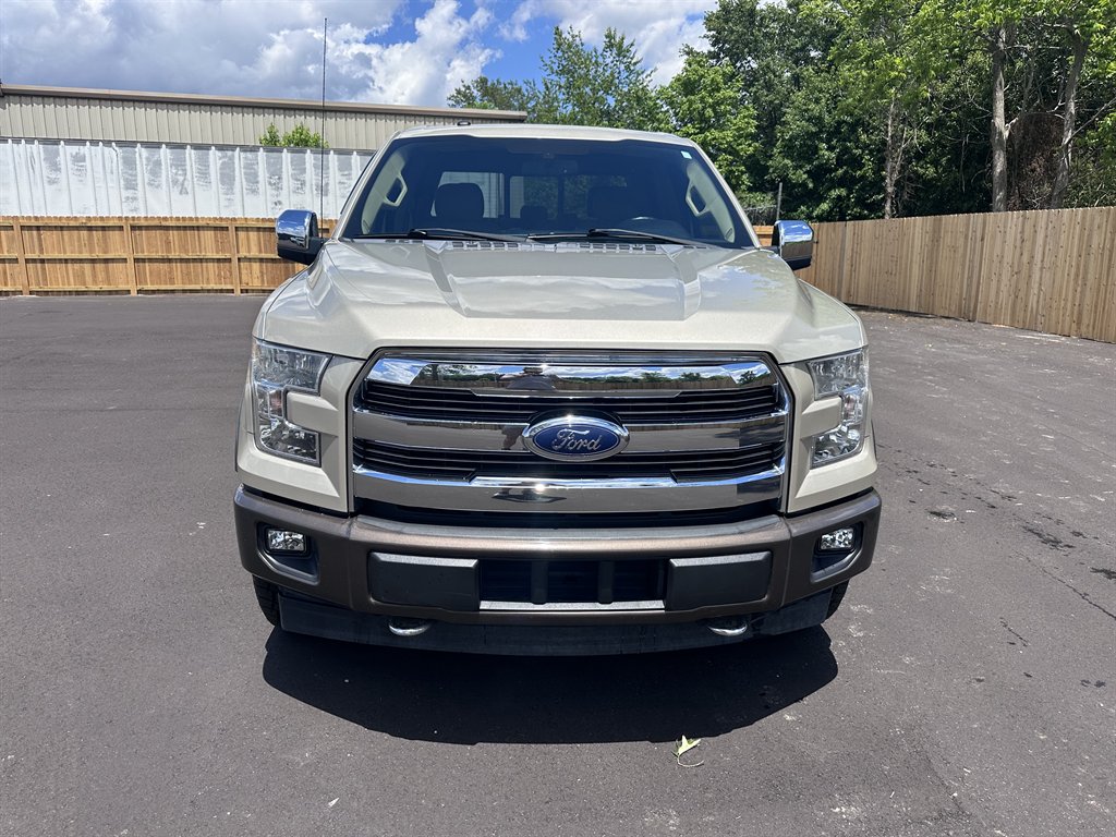 2017 Ford F150 Lariat photo