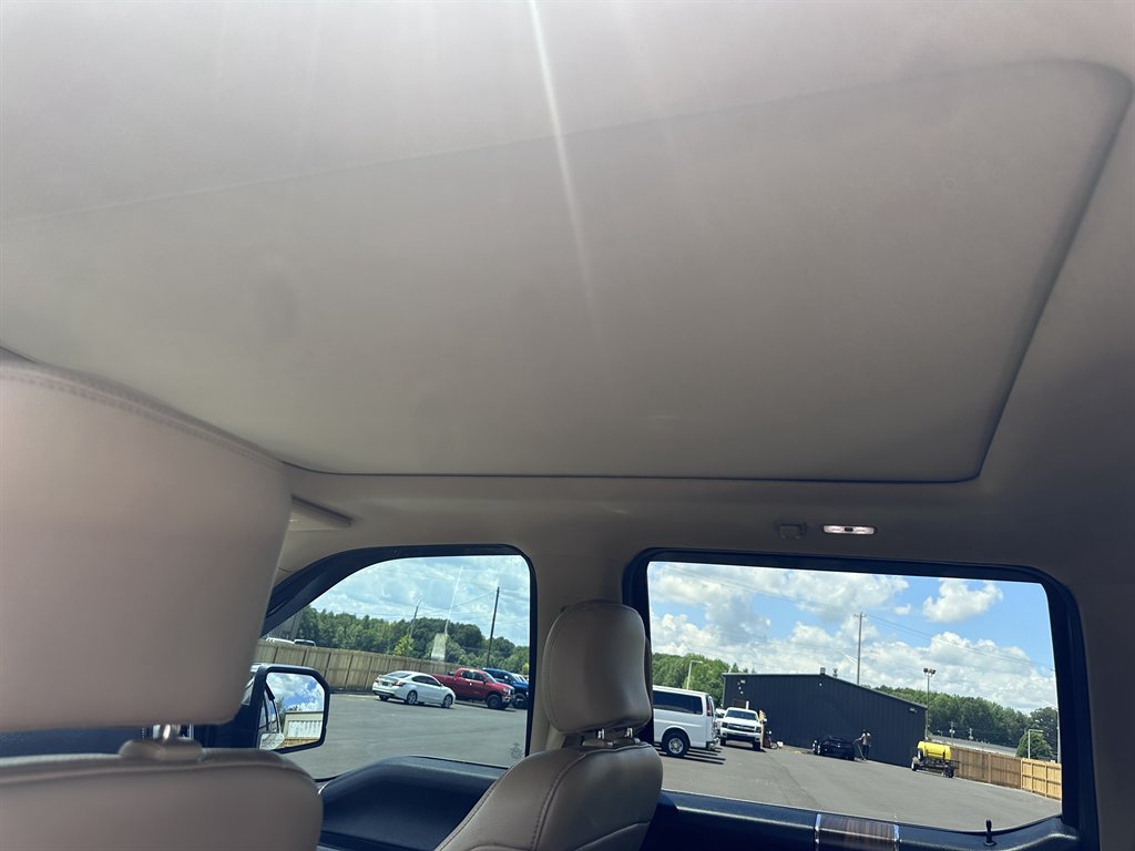 2017 Ford F150 Lariat photo