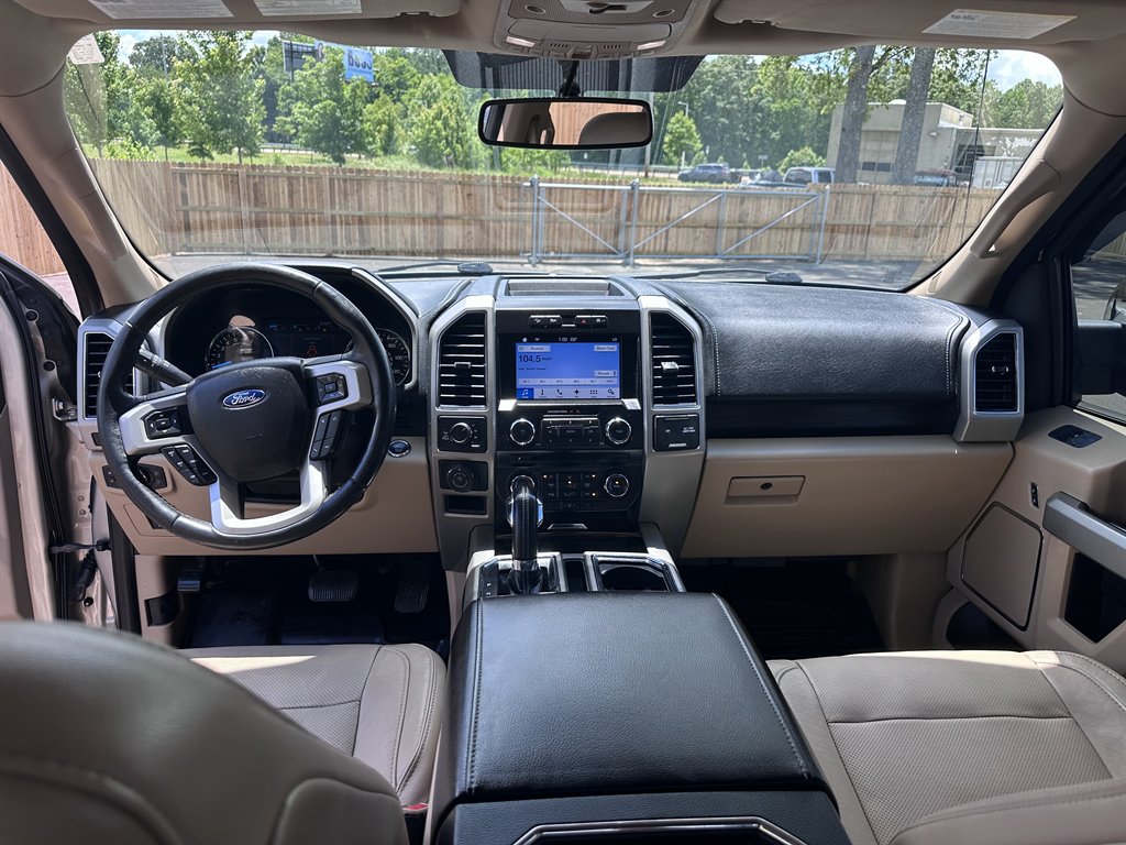 2017 Ford F150 Lariat photo