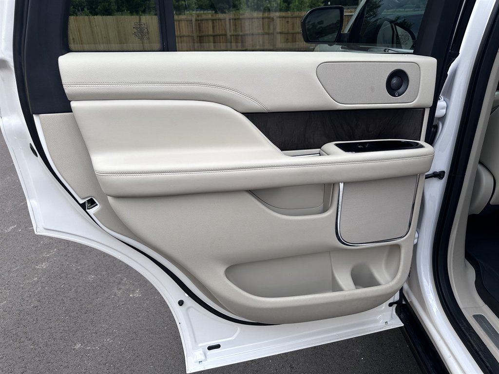 2019 Lincoln Navigator Reserve photo