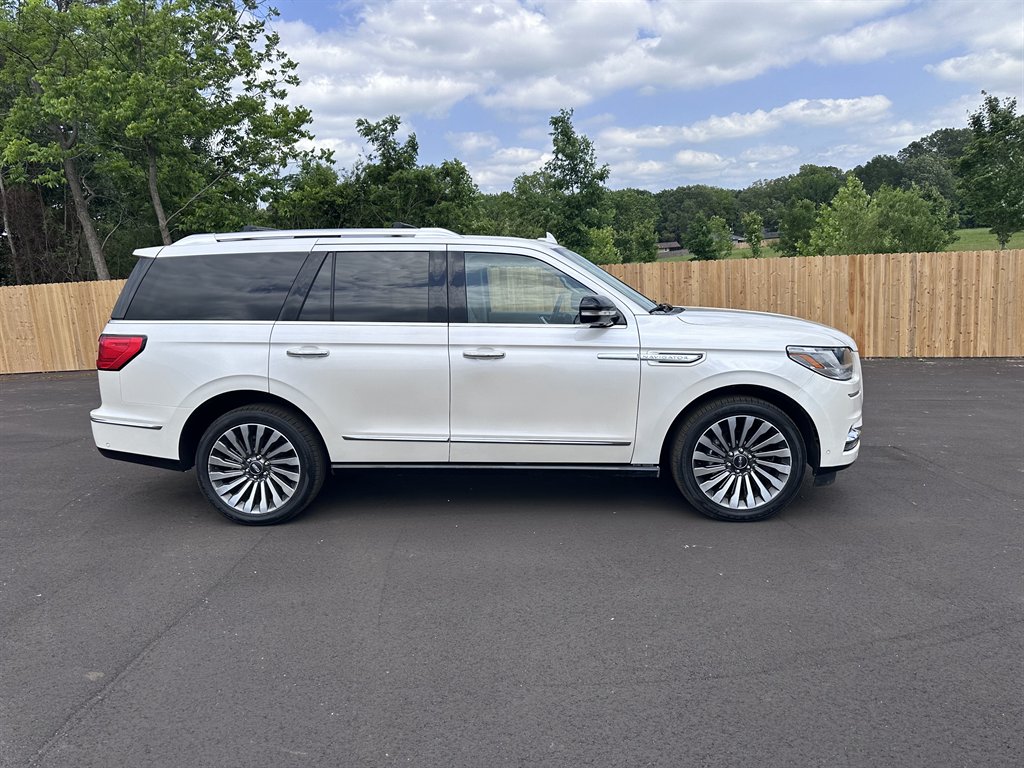 2019 Lincoln Navigator Reserve photo