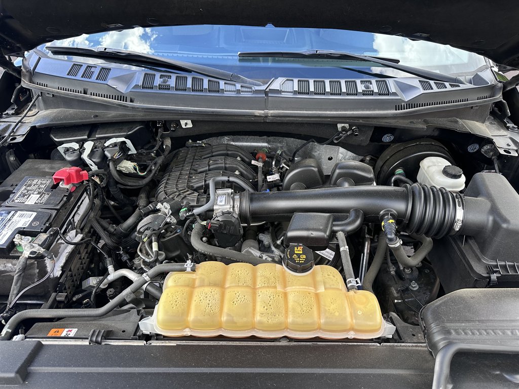 2019 Ford F150 XLT photo