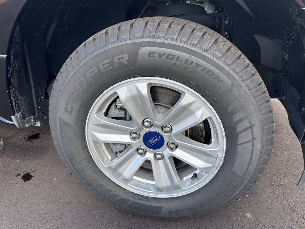 2019 Ford F150 XLT photo