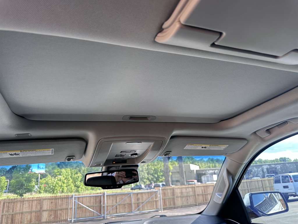 2017 GMC Yukon XL 1500 Denali photo