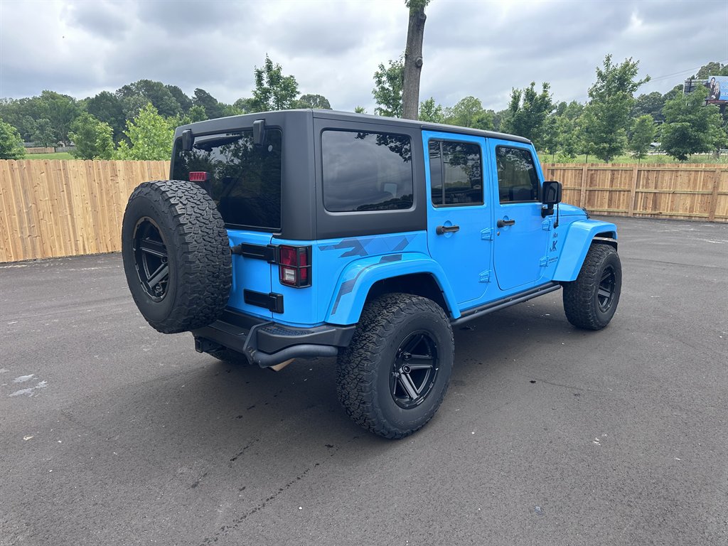 2017 Jeep Wrangler Unlimited Sahara photo