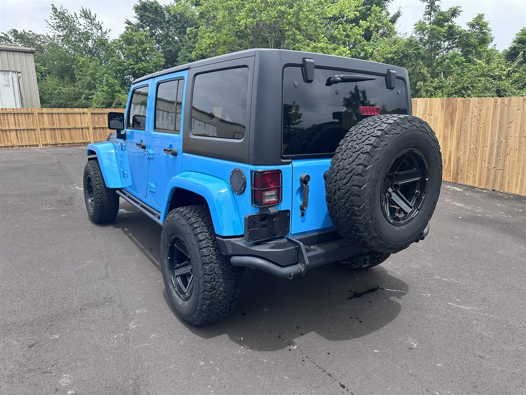 2017 Jeep Wrangler Unlimited Sahara photo