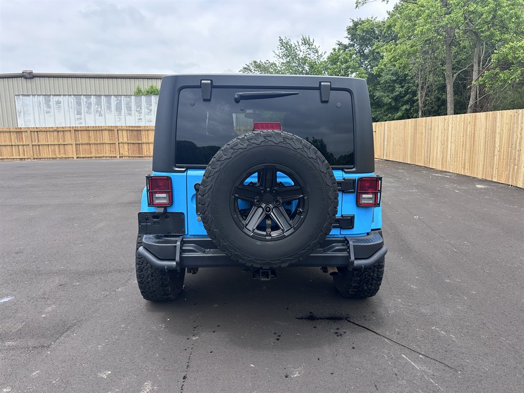 2017 Jeep Wrangler Unlimited Sahara photo