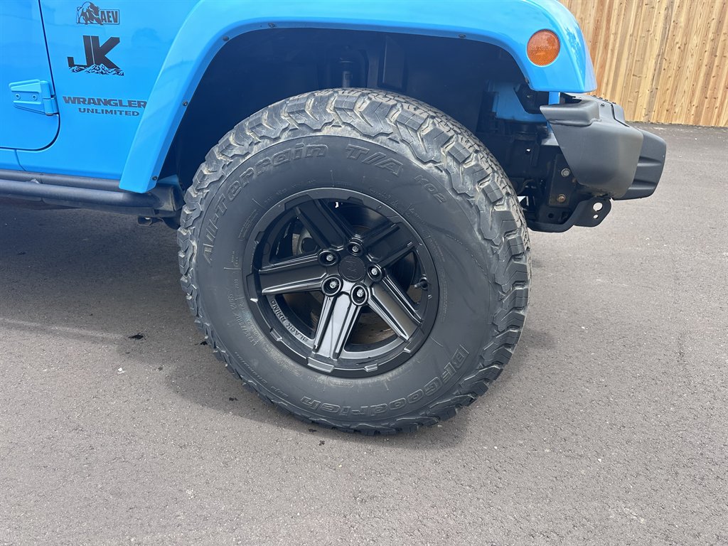 2017 Jeep Wrangler Unlimited Sahara photo