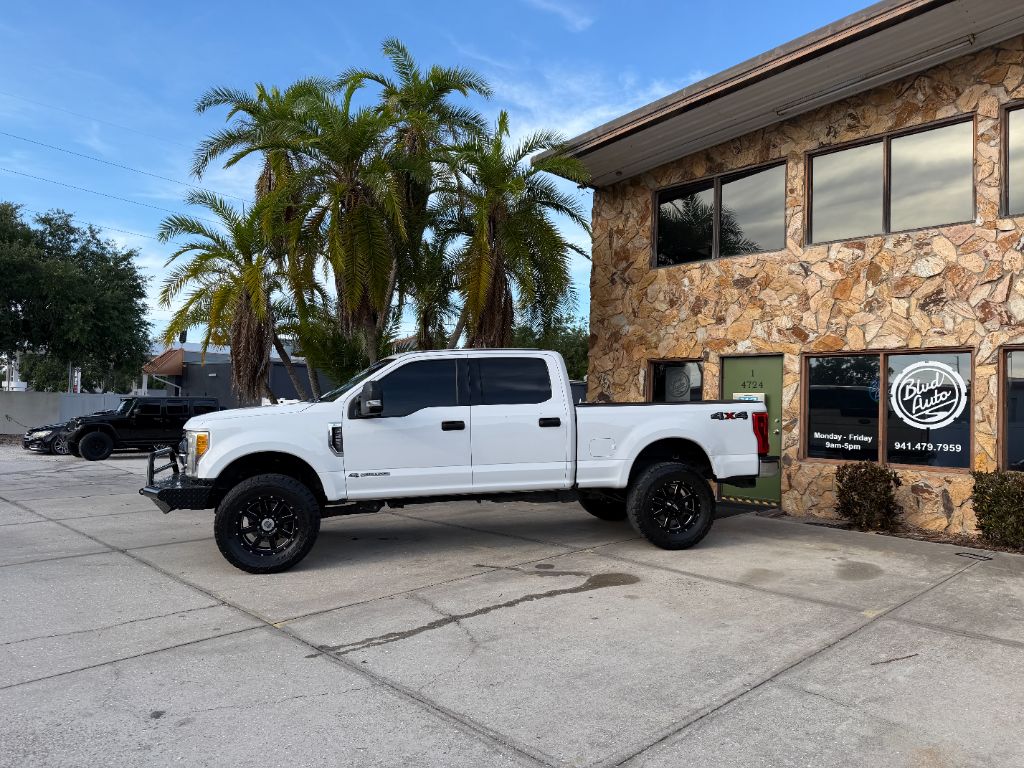 2017 Ford F-250 - $27,296
