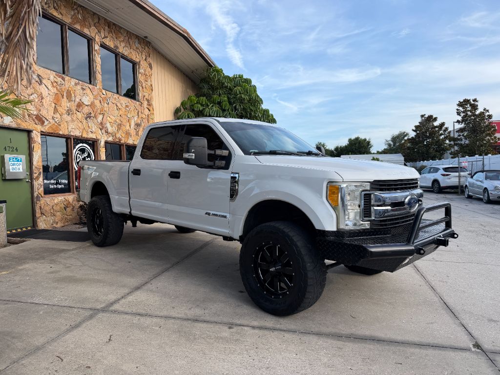 2017 Ford F-250 - $27,296