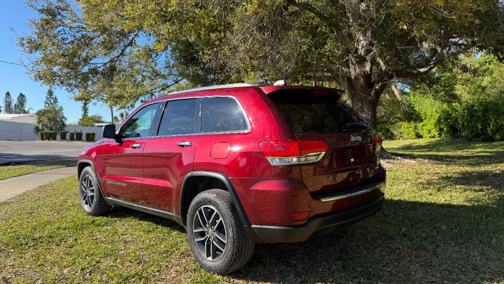 2018 Jeep Cherokee - $12,997
