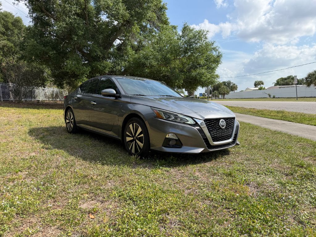 2019 Nissan Altima - $12,197