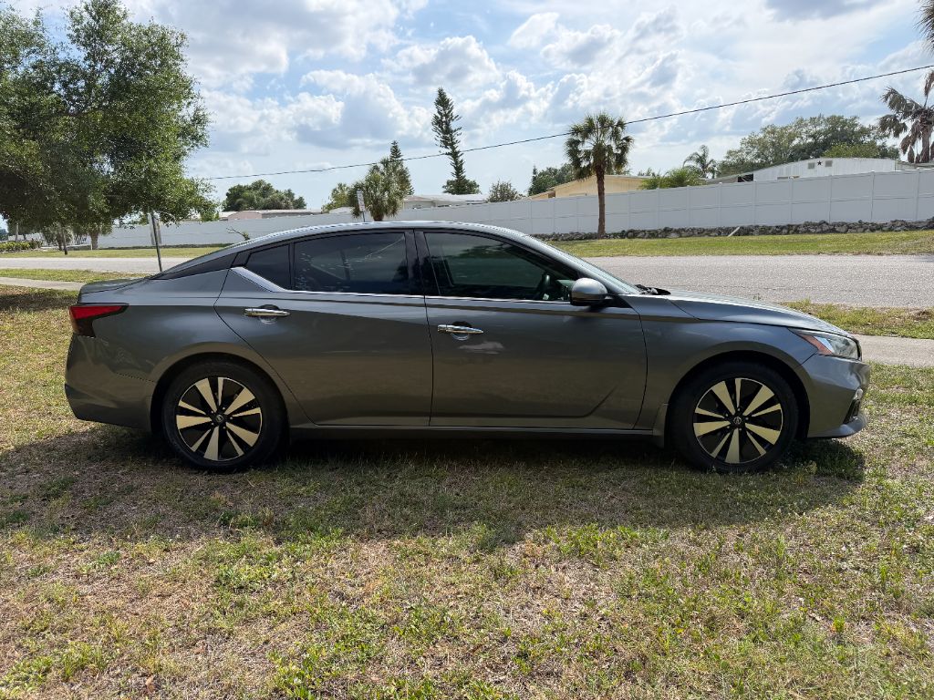 2019 Nissan Altima - $12,197