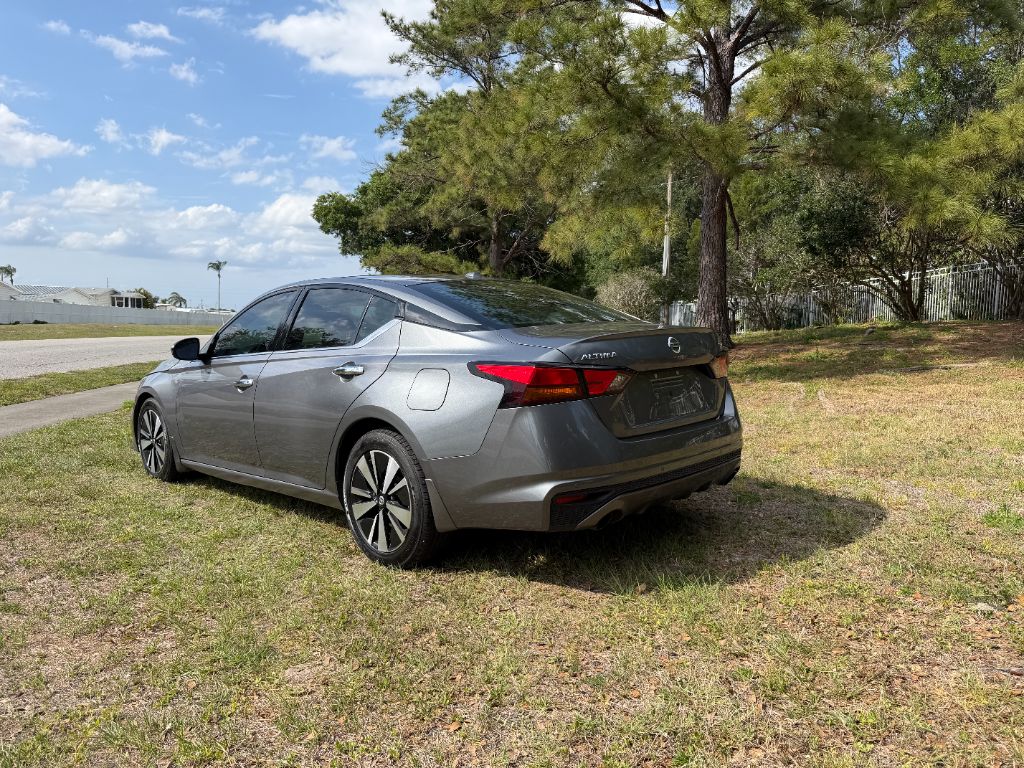 2019 Nissan Altima - $12,197