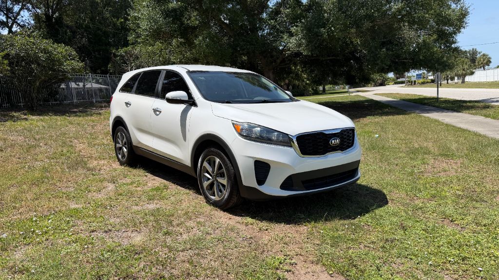 2020 Kia Sorento - $15,397
