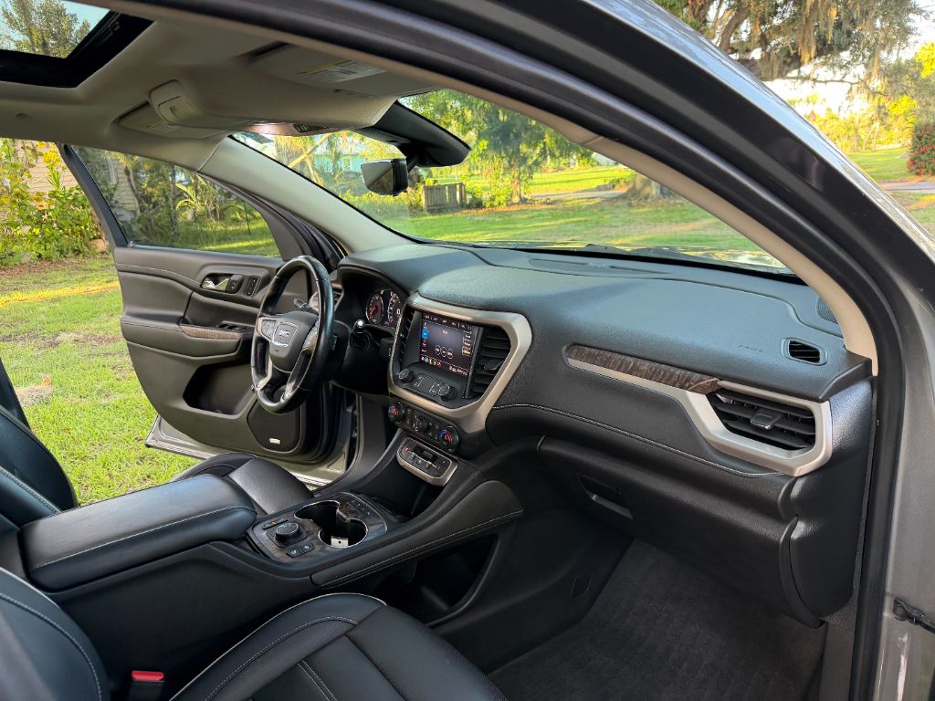 2020 GMC Acadia