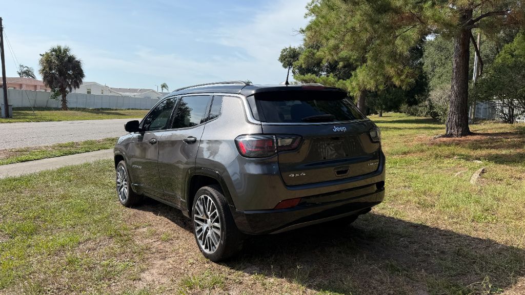 2022 Jeep Compass - $18,297