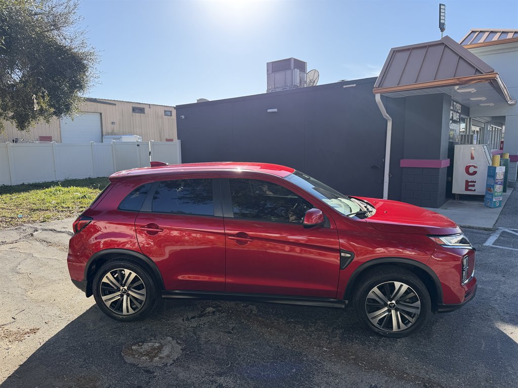 2022 Mitsubishi Outlander - $11,387