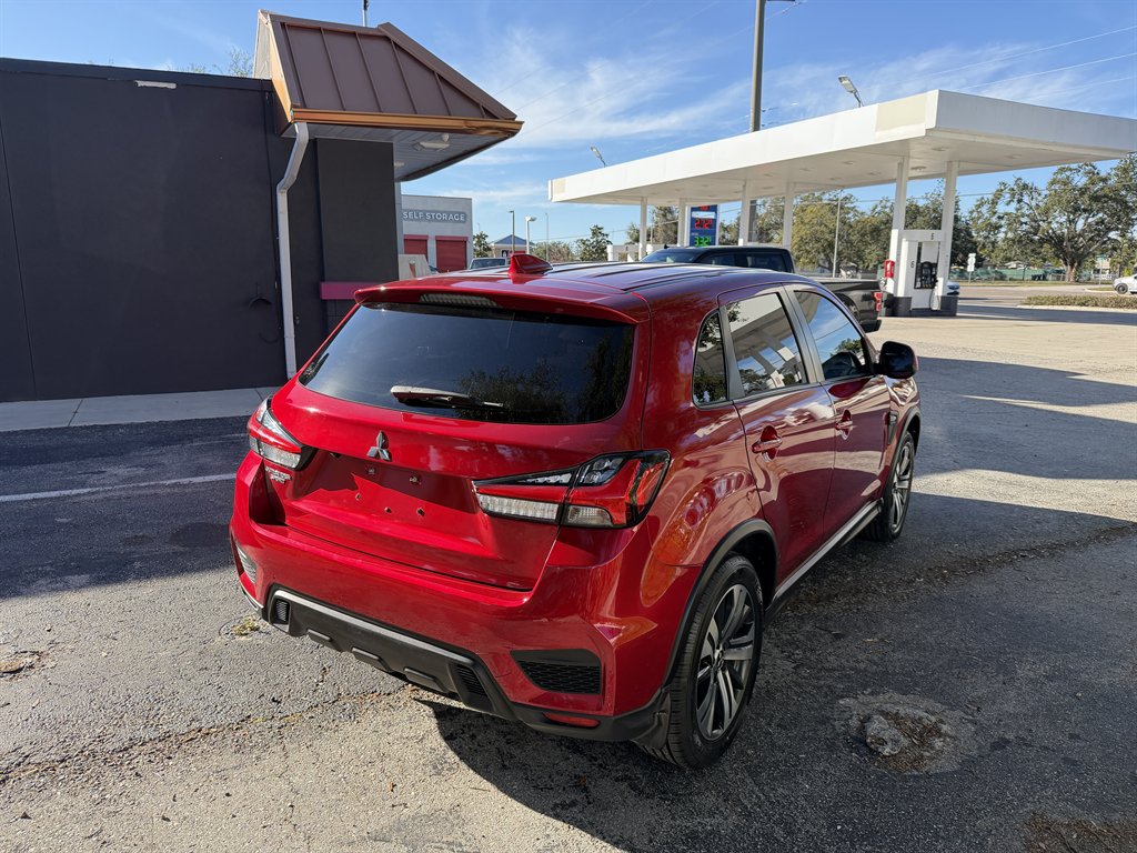 2022 Mitsubishi Outlander - $11,387