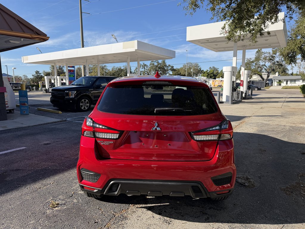 2022 Mitsubishi Outlander - $11,387