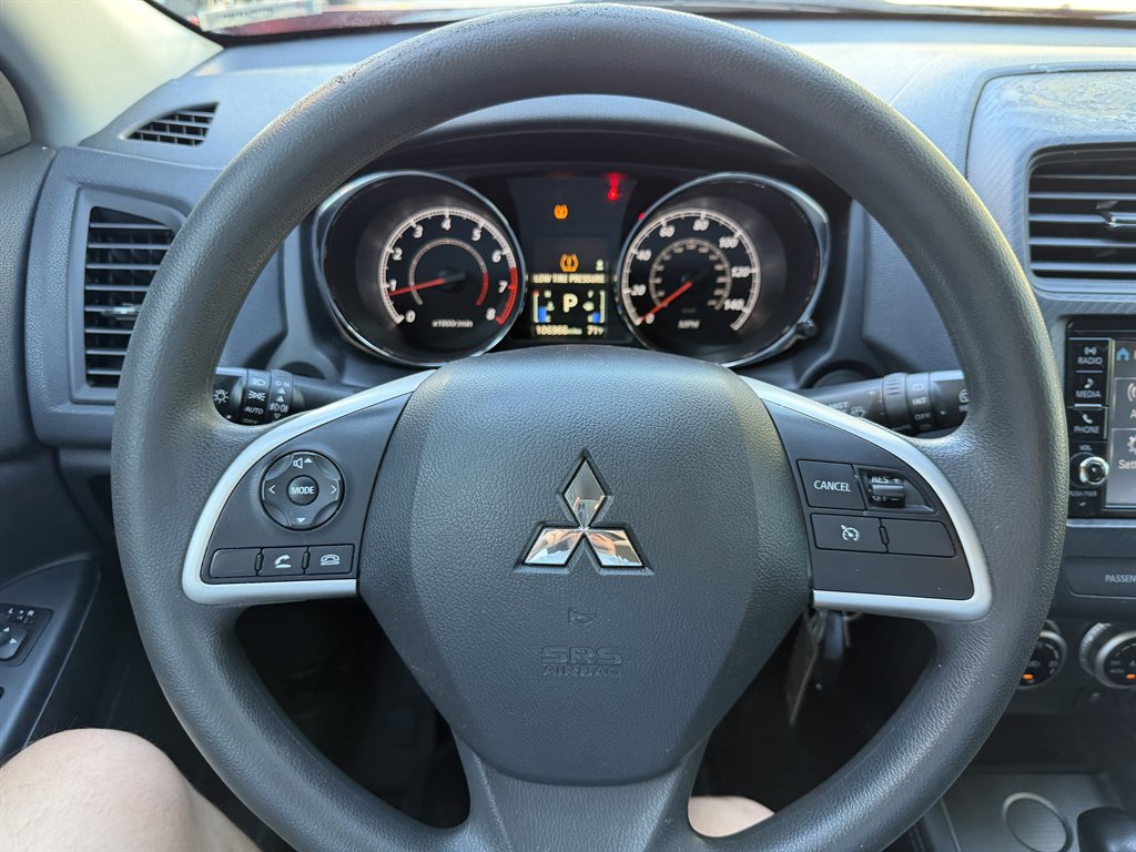2022 Mitsubishi Outlander - $11,387