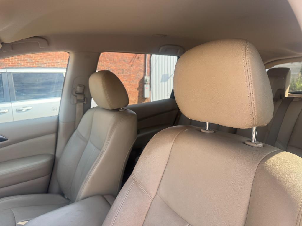 2014 Nissan Pathfinder - $6,500