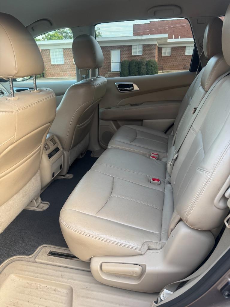 2014 Nissan Pathfinder - $7,500
