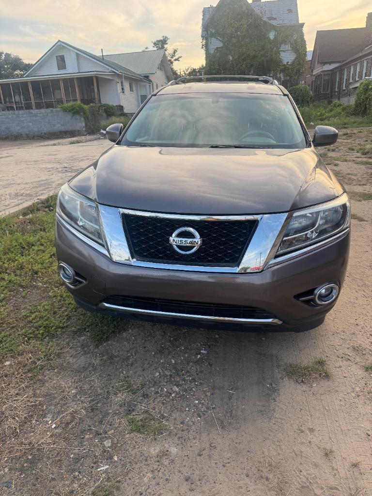 2014 Nissan Pathfinder - $7,500