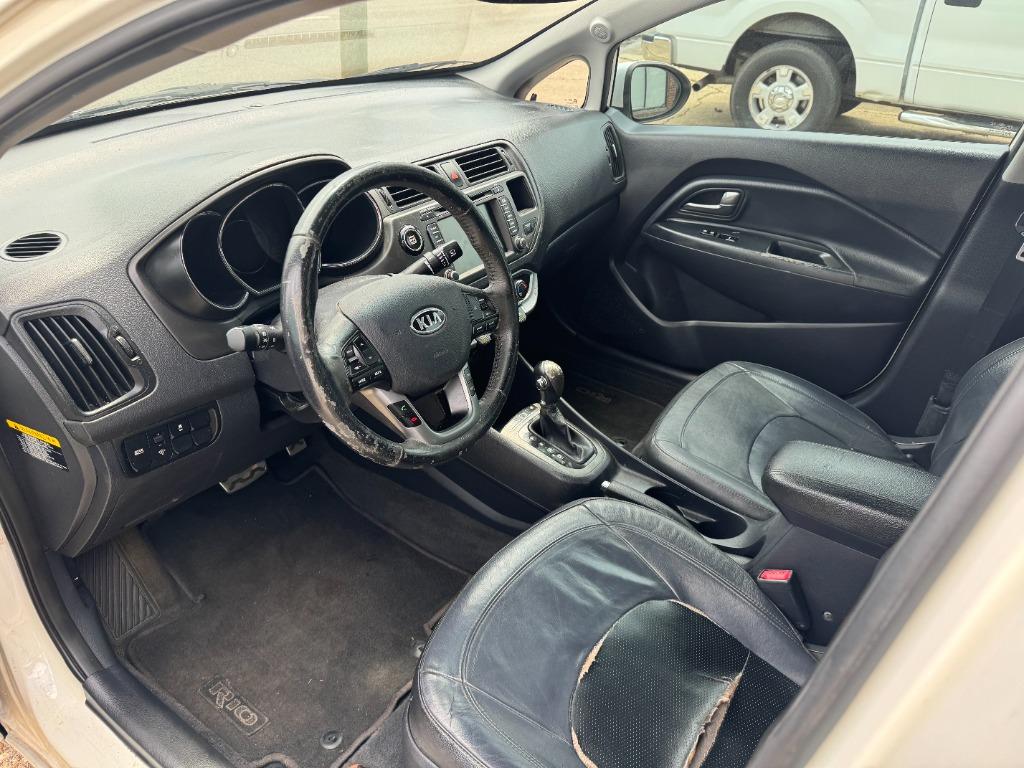 2014 Nissan Pathfinder S photo