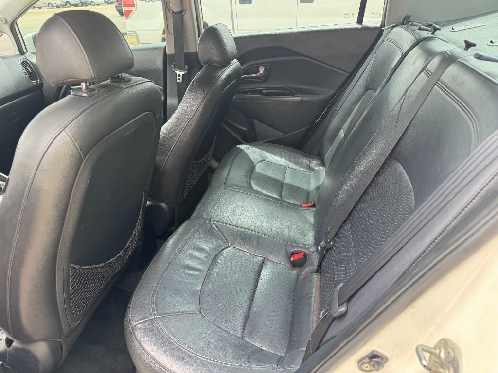 2014 Nissan Pathfinder S photo