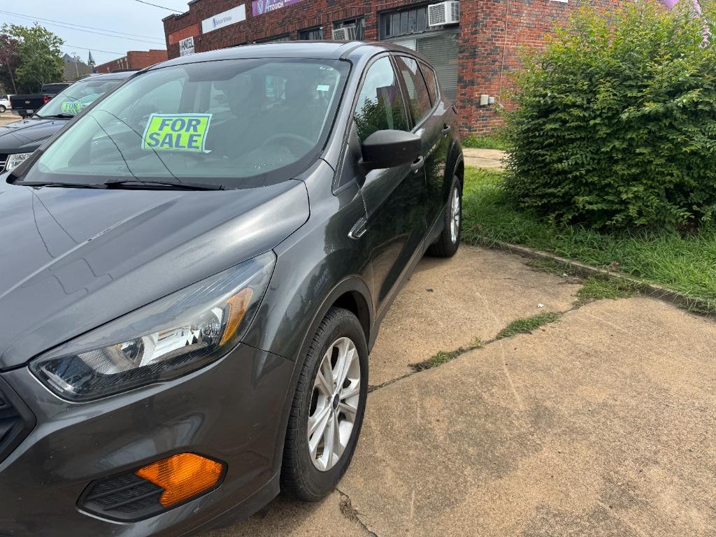 2019 Ford Escape - $7,500
