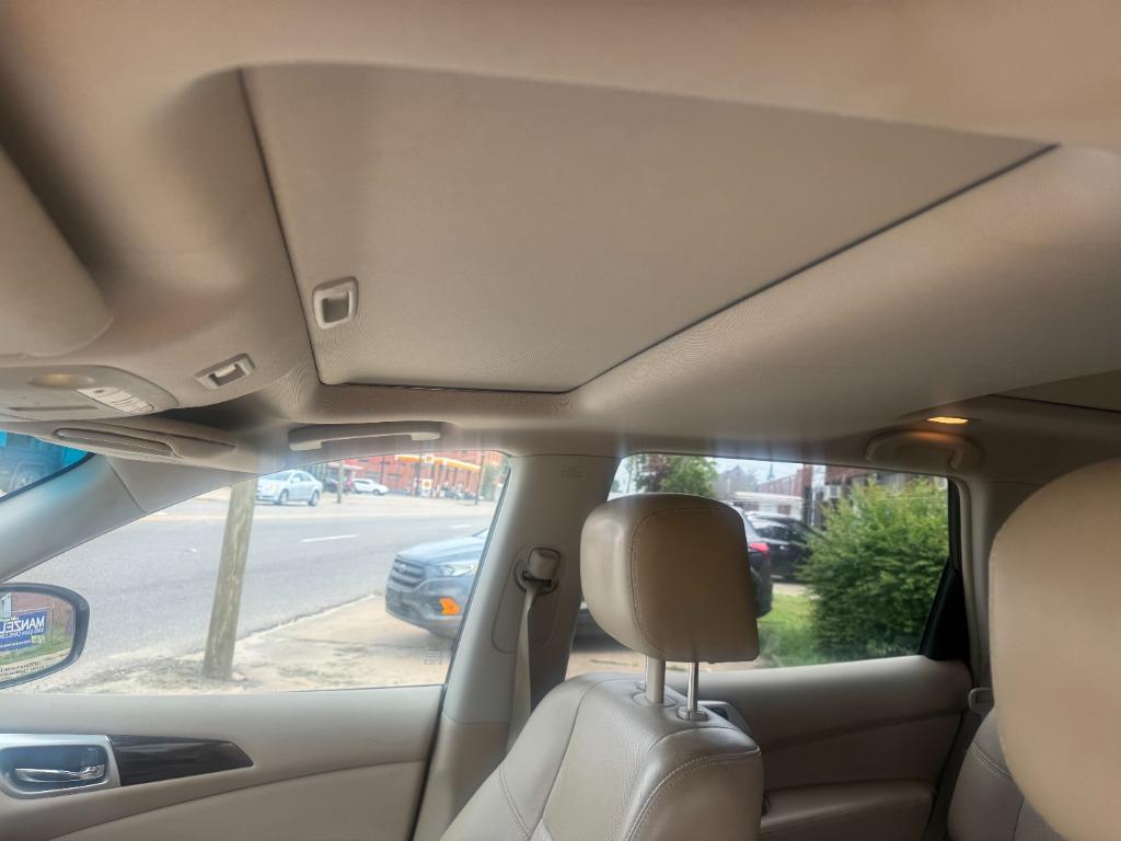 2013 Nissan Pathfinder - $7,500