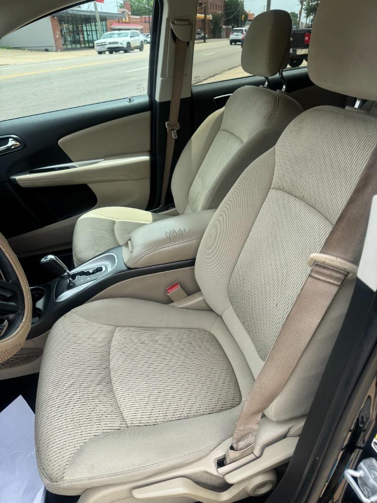 2015 Dodge Journey - $7,500