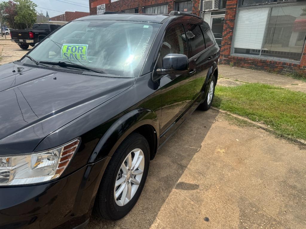 2015 Dodge Journey - $7,500