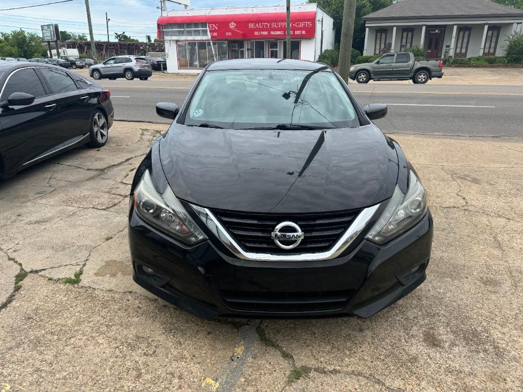 2017 Nissan Altima photo