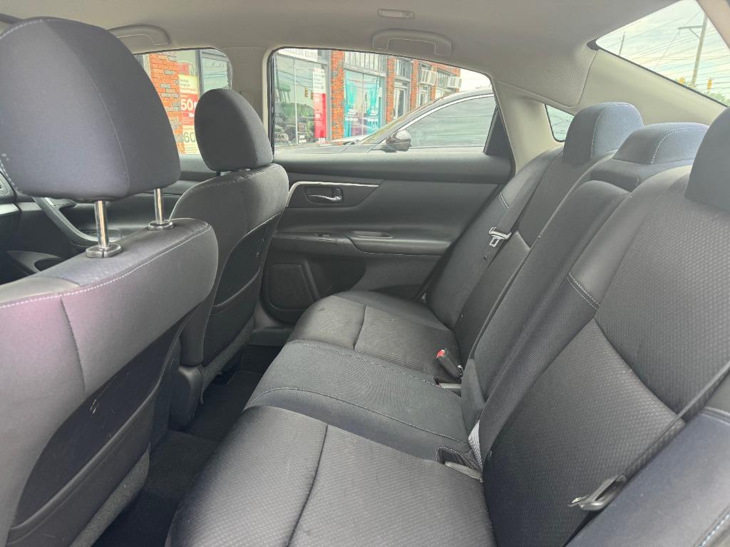 2017 Nissan Altima photo