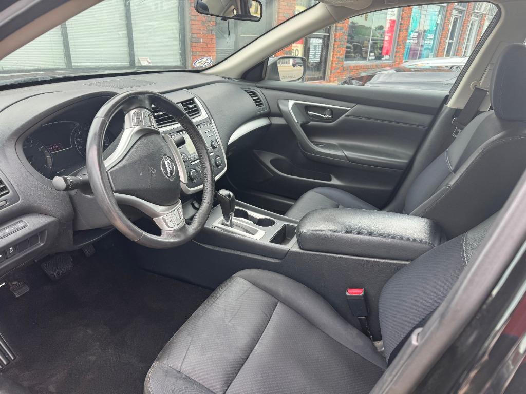 2017 Nissan Altima photo