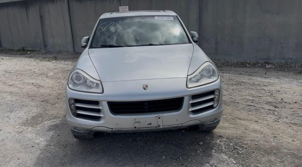 2010 Porsche Cayenne - $15,000